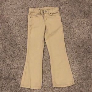 Girl’s khaki pants